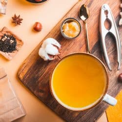 homemade-ginger-tea-with-honey-glass-teapot_sm